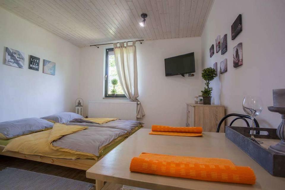 Appartement Pod Horou à Stiavnicke Bane Extérieur photo